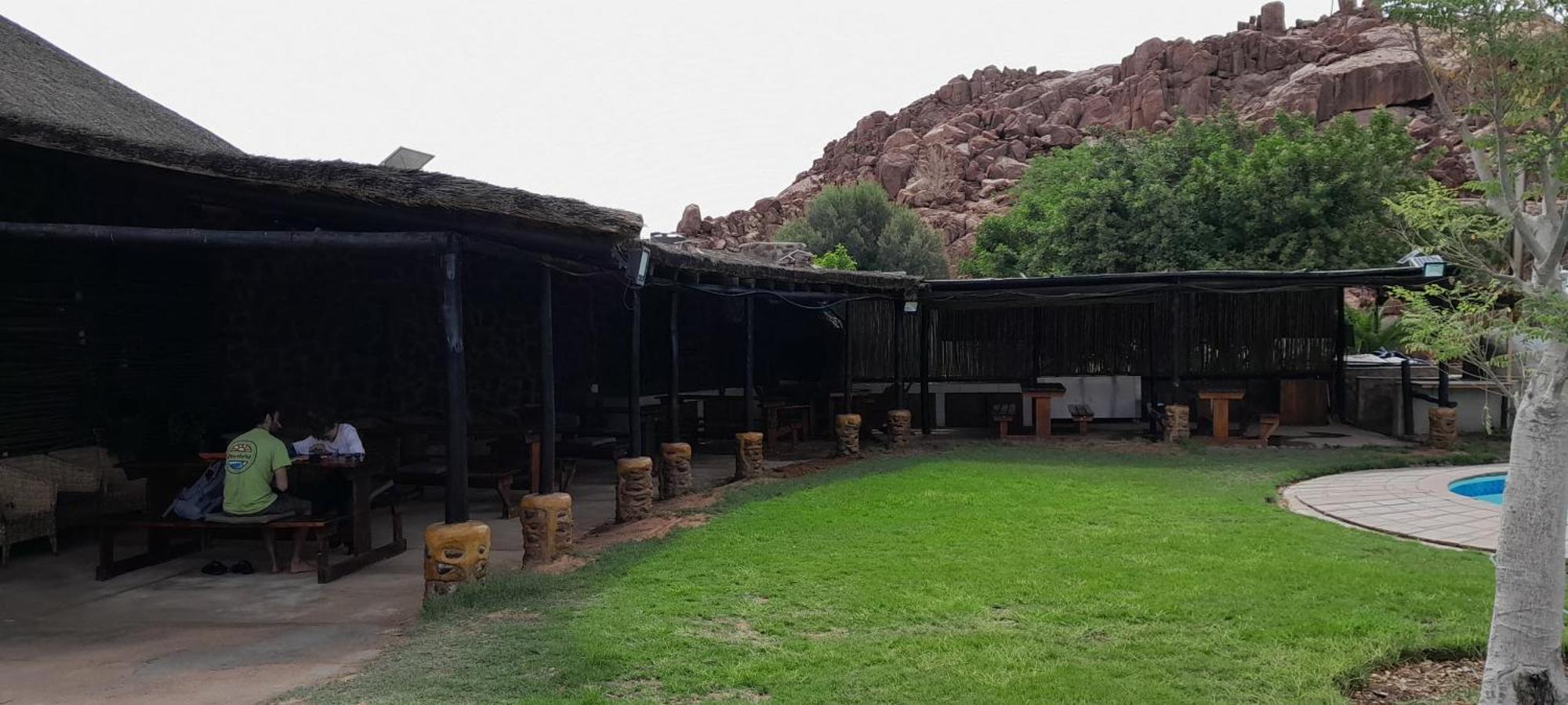 Brandberg White Lady Lodge Uis Екстер'єр фото