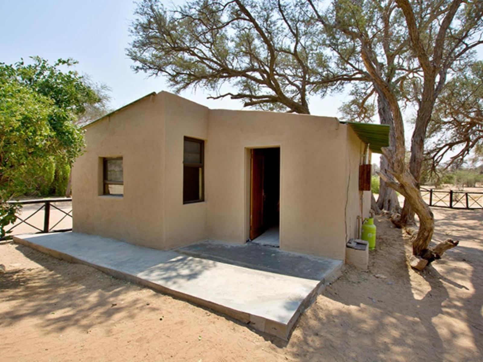 Brandberg White Lady Lodge Uis Екстер'єр фото
