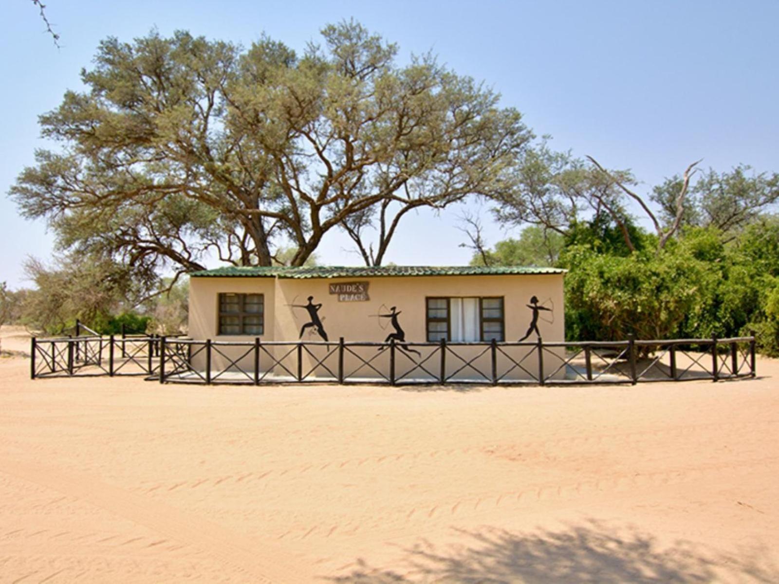 Brandberg White Lady Lodge Uis Екстер'єр фото