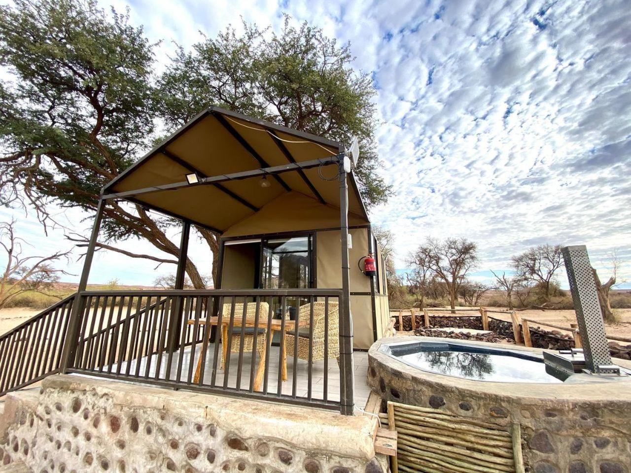 Brandberg White Lady Lodge Uis Екстер'єр фото