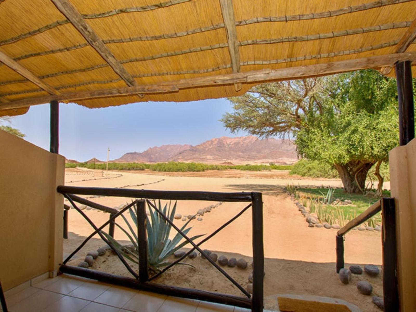 Brandberg White Lady Lodge Uis Екстер'єр фото