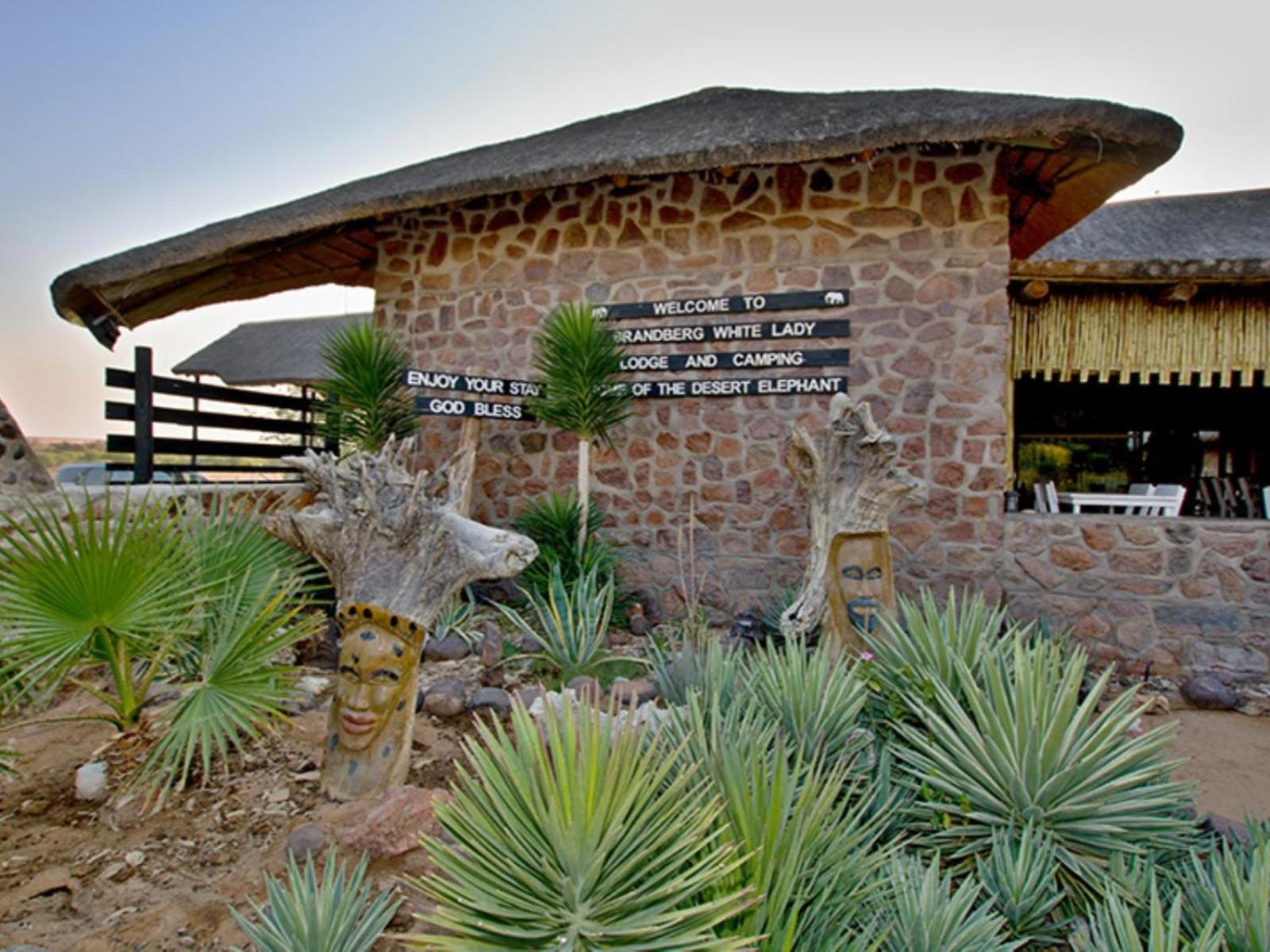 Brandberg White Lady Lodge Uis Екстер'єр фото