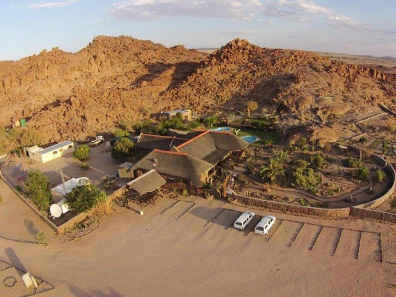 Brandberg White Lady Lodge Uis Екстер'єр фото